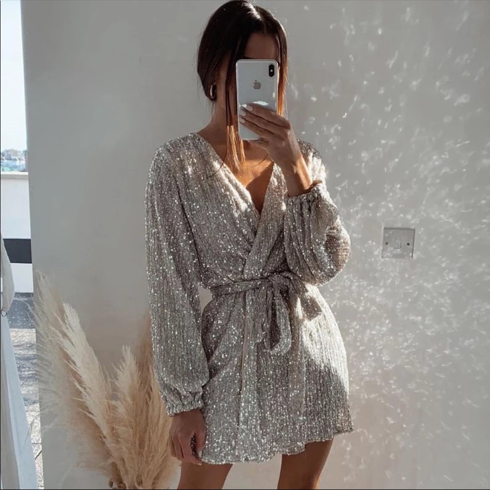Sequined Robe Dress Silver Size L - Picture 2 of 16